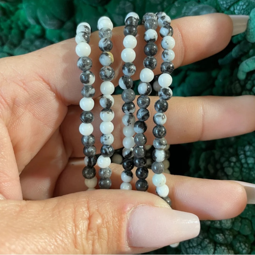 Orca Agate 4mm Bracelet